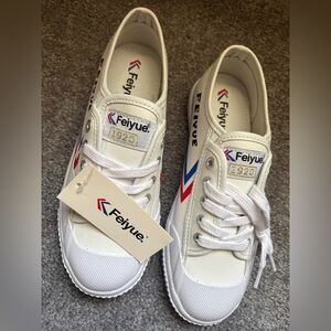NEW Feiyue White Sneakers with Red & Blue Chevron Accents